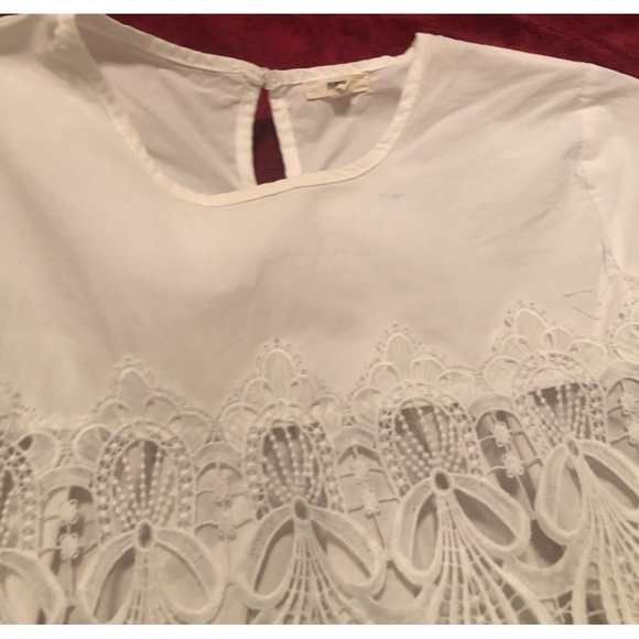 Spain B / White beautiful Dress sleeves handmade, Dress is in New condition - Picture 14 of 15